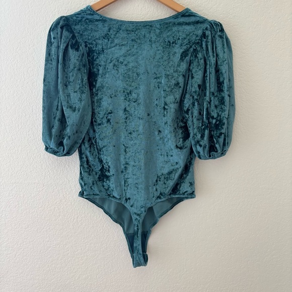 Free People Intimately Don't you wish velvet bodysuit Size Medium - Picture 7 of 14